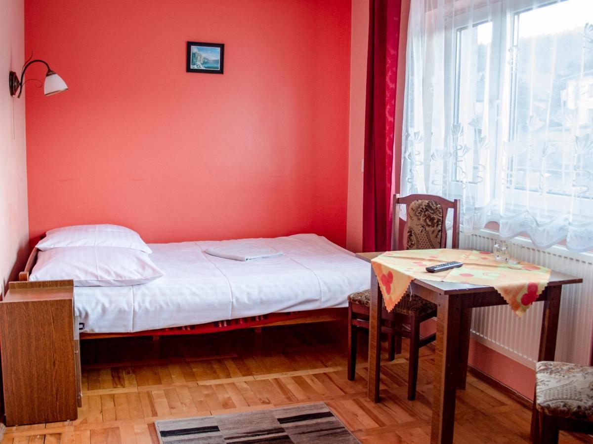 Zajazd Zacisze Rymanów-Zdrój 外观 照片